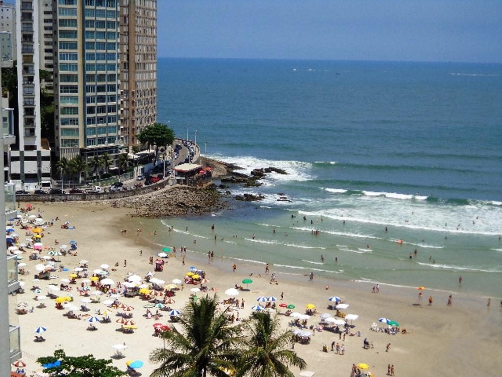 Beach Pitangueiras Guaruja